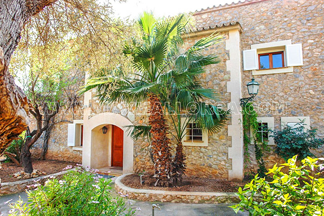 modern_villa_finca_land_haus_mallorca_port_andratx_garten_pool_puerto_14b.jpg