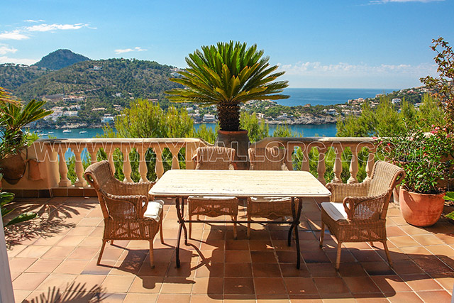 mallorca_puerto_de_andratx_master_pent_house_etage_a_a_a_sea_view_first_location_real_estate_max_mallorca_blick_pool_apartment_004_16.jpg