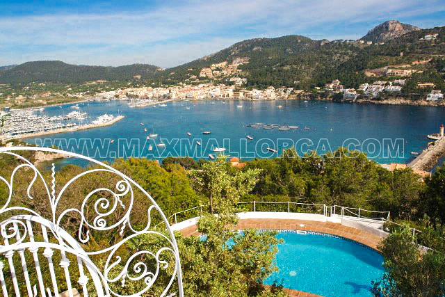 mallorca_puerto_de_andratx_master_pent_house_etage_a_a_a_sea_view_first_location_real_estate_max_mallorca_blick_pool_apartment_009.jpg