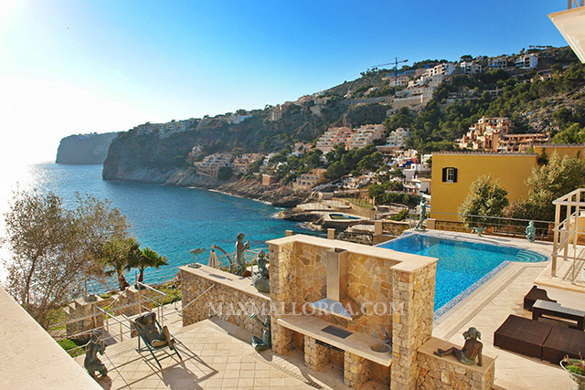 bunga_bunga_luxus_villa_first_locatio_sea_acces_view_meerlinie_private_residence_puerto_andratx_mallorca_cala_llamp_beach_club_mit_meerzugang_puerto_andratx_5_schlafzimmer_doppelgarage_im_haus_033.jpg