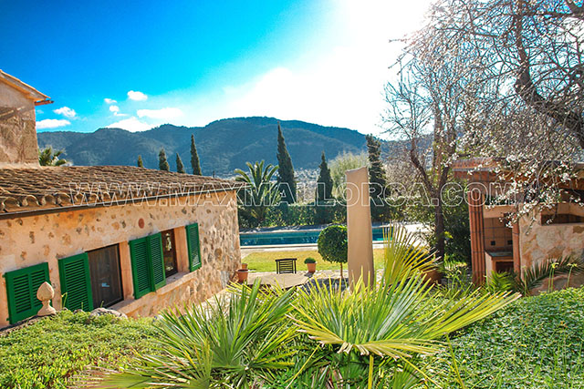 finca_mallorca_villa_puerto_andratx_land_garten_haus_pool_mandel_orangen_baum_17.jpg