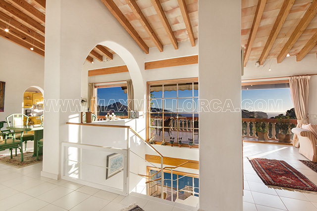 puerto_de_andratx_port_villa_montport_calle_max_mallorca_real_estate_for_sale_immobilie_makler_property_02.jpg