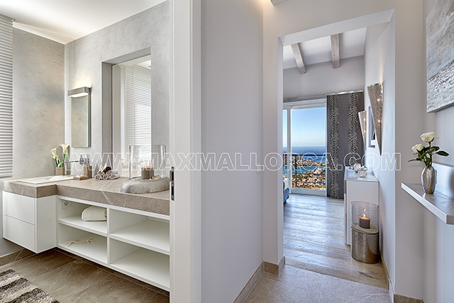 mallorca_villa_puerto_de_andratx_montport_first_location_real_estate_max_mallorca_makler_private_residence_calle_miro__000__25.jpg