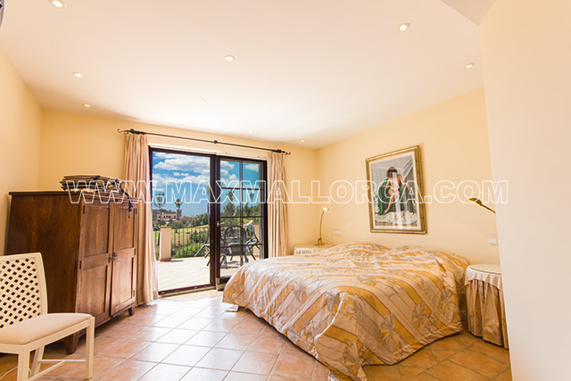 villa_bendinat_house_haus_big_real_estate_max_mallorca_golf_for_sale_08.jpg