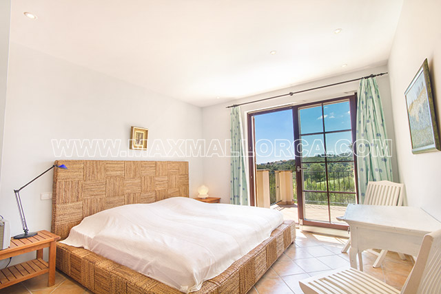 villa_bendinat_house_haus_big_real_estate_max_mallorca_golf_for_sale_16.jpg