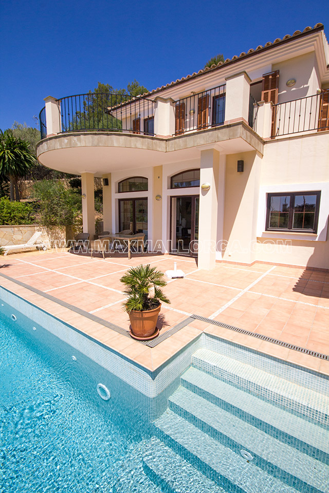 villa_bendinat_house_haus_big_real_estate_max_mallorca_golf_for_sale_26.jpg