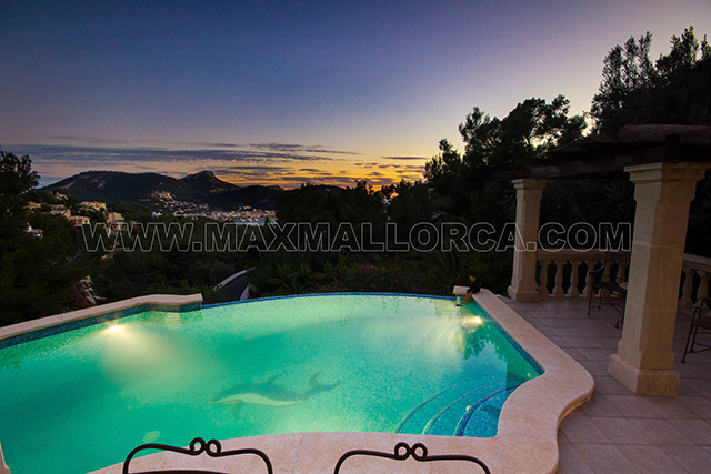 mallorca_villa_penthouse_masionette_puerto_de_andratx_can_borras_montport_first_location_real_estate_max_mallorca_makler_private_residence_009.jpg