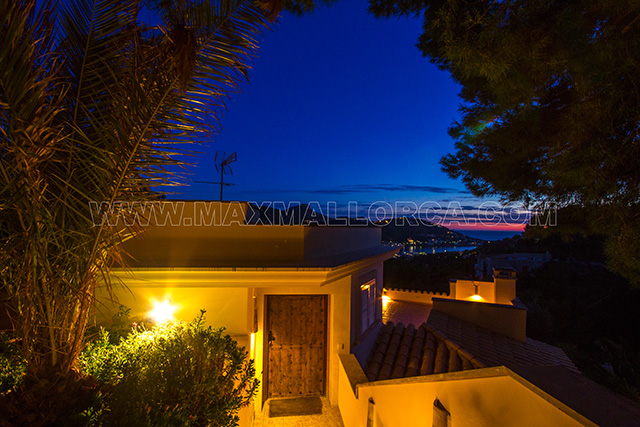 mallorca_villa_penthouse_masionette_puerto_de_andratx_can_borras_montport_first_location_real_estate_max_mallorca_makler_private_residence_021.jpg