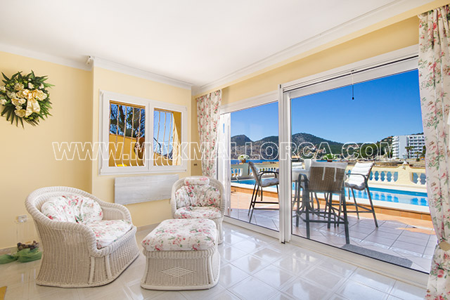 mallorca_villa_camp_de_mar_golf_de_andratx_beach_strand_real_estate_immobilie_max_mallorca_first_sea_line_property_meer_strand__05.jpg