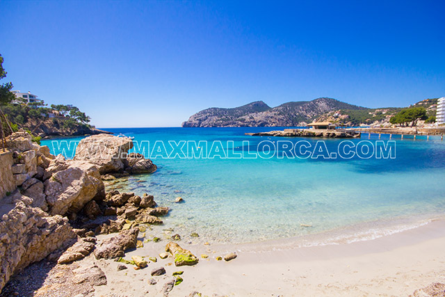 mallorca_villa_camp_de_mar_golf_de_andratx_beach_strand_real_estate_immobilie_max_mallorca_first_sea_line_property_meer_strand__09.jpg