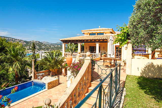 villa_puerto_andratx_mallorca_sun_set_marmacen_real_estate_immobilie_makler_max_mallorca_first_class_location_residence_private_property_sea_view_07.jpg