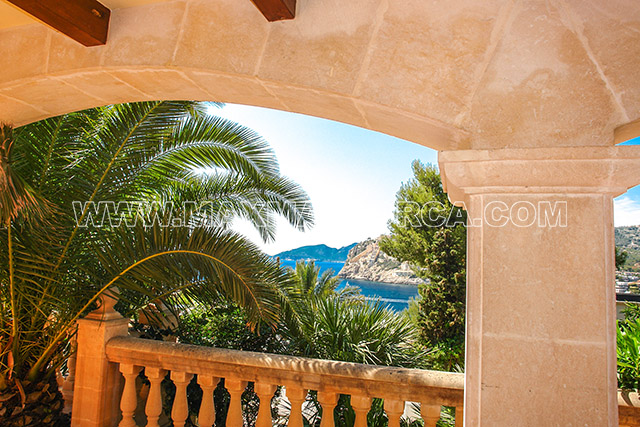 villa_puerto_andratx_mallorca_sun_set_marmacen_real_estate_immobilie_makler_max_mallorca_first_class_location_residence_private_property_sea_view_24.jpg