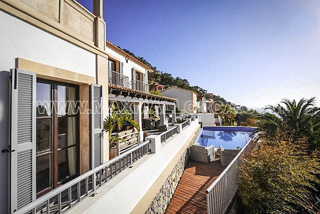 villa_puerto_de_andratx_real_estate_max_mallorca_first_class_location_sea_view_08.jpg