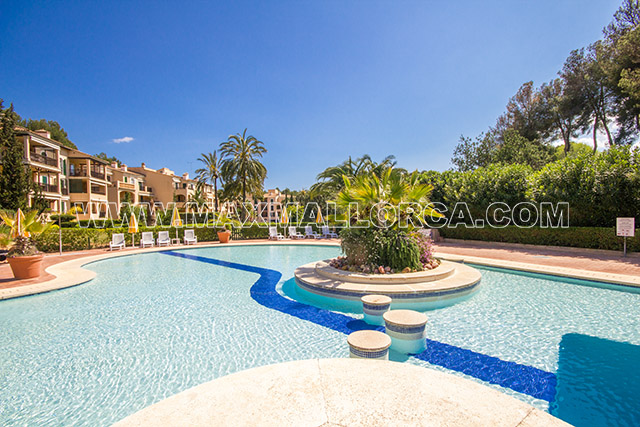 apartment_real_golf_bendinat_puerto_portals_near_by_tristan_beach_club_spoon_capuccino_restaurant_ritzi_port_adriano_madavall_hotel_wellis_real_estate_max_mallorca_21.jpg