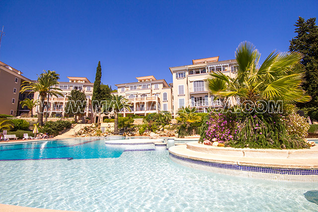 apartment_real_golf_bendinat_puerto_portals_near_by_tristan_beach_club_spoon_capuccino_restaurant_ritzi_port_adriano_madavall_hotel_wellis_real_estate_max_mallorca_24.jpg