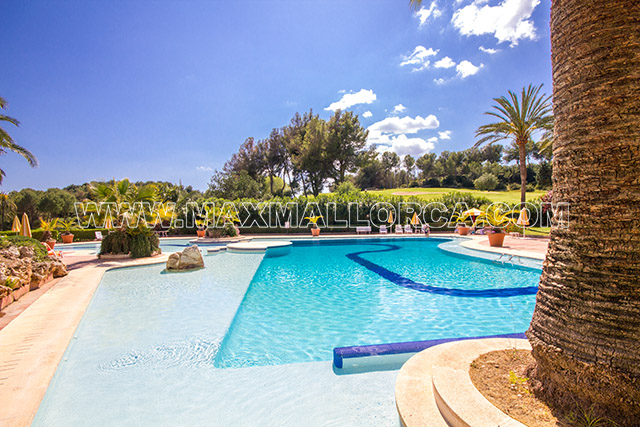 apartment_real_golf_bendinat_puerto_portals_near_by_tristan_beach_club_spoon_capuccino_restaurant_ritzi_port_adriano_madavall_hotel_wellis_real_estate_max_mallorca_25.jpg