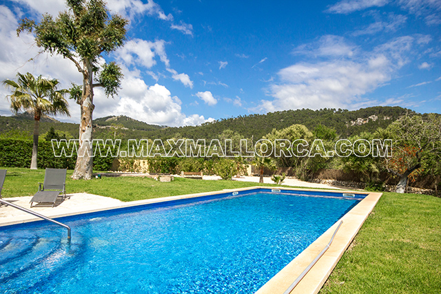 villa_house_haus_sarraco_real_estate_for_sale_zu_verkaufen_max_mallorca_finca_pool_land_sa_clota_andratx_03.jpg