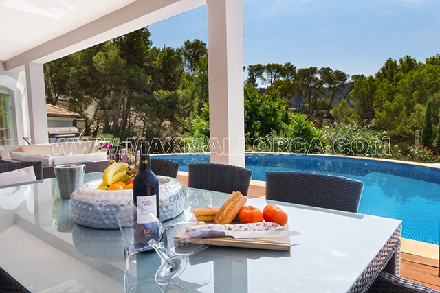 villa_marmacen_puerto_de_andratx_mallorca_villa_family_max_mallorca_real_estate_immobilie_makler_private_property_first_class_pool_sea_view_luxury_08.jpg