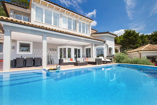 villa_marmacen_puerto_de_andratx_mallorca_villa_family_max_mallorca_real_estate_immobilie_makler_private_property_first_class_pool_sea_view_luxury_14c.jpg