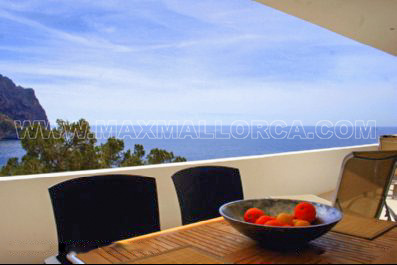 modern_mallorca_pent_house_apartment_port_andratx_cala_llamp_11.jpg