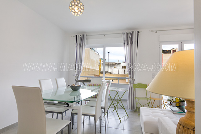 apartment_mallorca_puerto_andratx_wohnung_hafen_habour_port_cappuccino_bar_restaurant_sea_yacht_meer_blick_terrasse_02.jpg