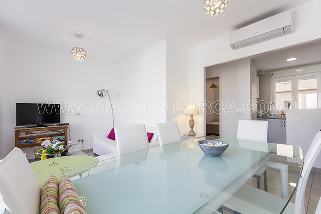 apartment_mallorca_puerto_andratx_wohnung_hafen_habour_port_cappuccino_bar_restaurant_sea_yacht_meer_blick_terrasse_08.jpg