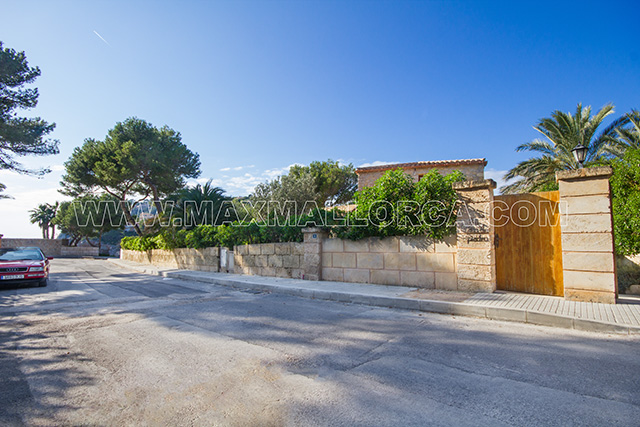 mallorca_villa_puerto_andratx_la_mola_sea_view_pool_port_andratx_real_estate_property_first_class_26b.jpg