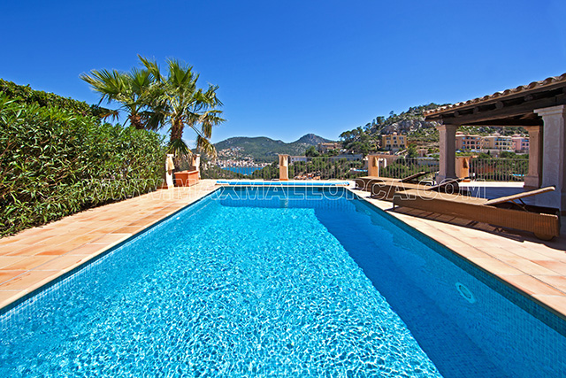 mallorca_villa_stein_finca_cala_moragues_port_andratx_puerto_pool_sea_view_08.jpg