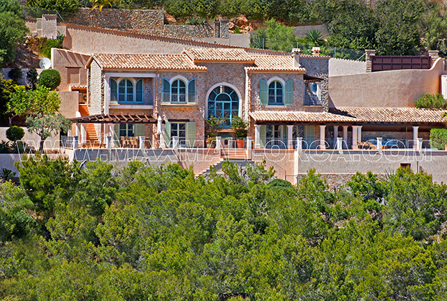 mallorca_villa_stein_finca_cala_moragues_port_andratx_puerto_pool_sea_view_10.jpg