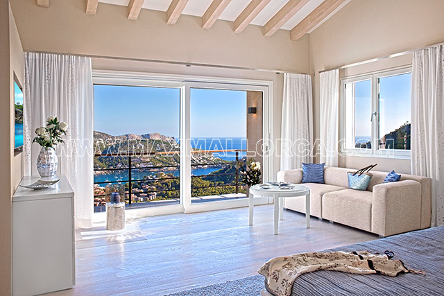 mallorca_luxury_villa_port_puerto_de_andratx_pool_guest_sea_view_09.jpg